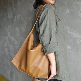 SALE Max Rugged Hobo - Sienna