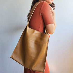 SALE Max Rugged Hobo - Sienna